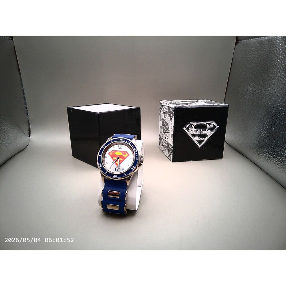 Vintage Accutime DC Superman Analog Watch 43mm